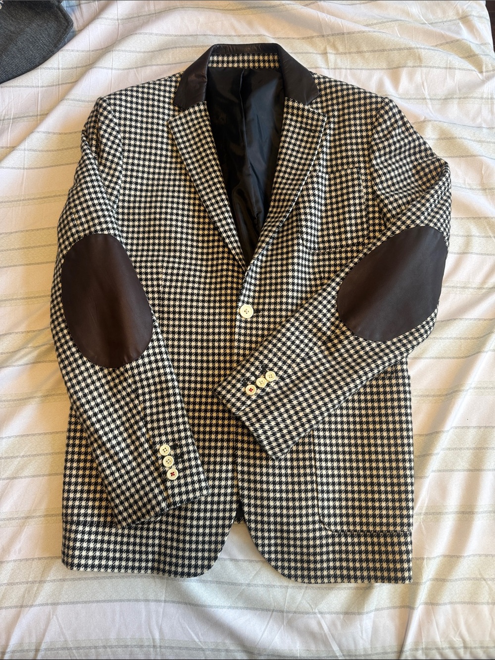 Best looking Men's Black & White Houndstooth Blazer with Brown Elbow Patches